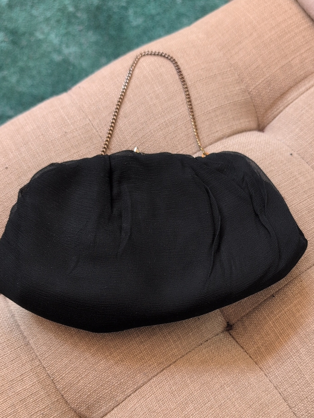 HL Affair Black Evening Clutch with Gold Chain